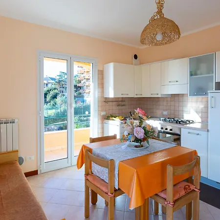 La Casa Di Patrizia Apartmán *