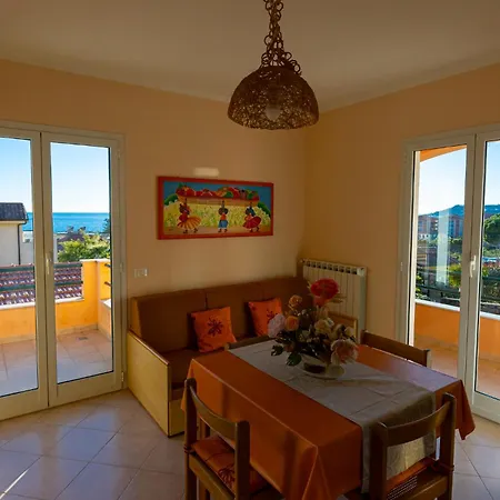 La Casa Di Patrizia Apartmán *